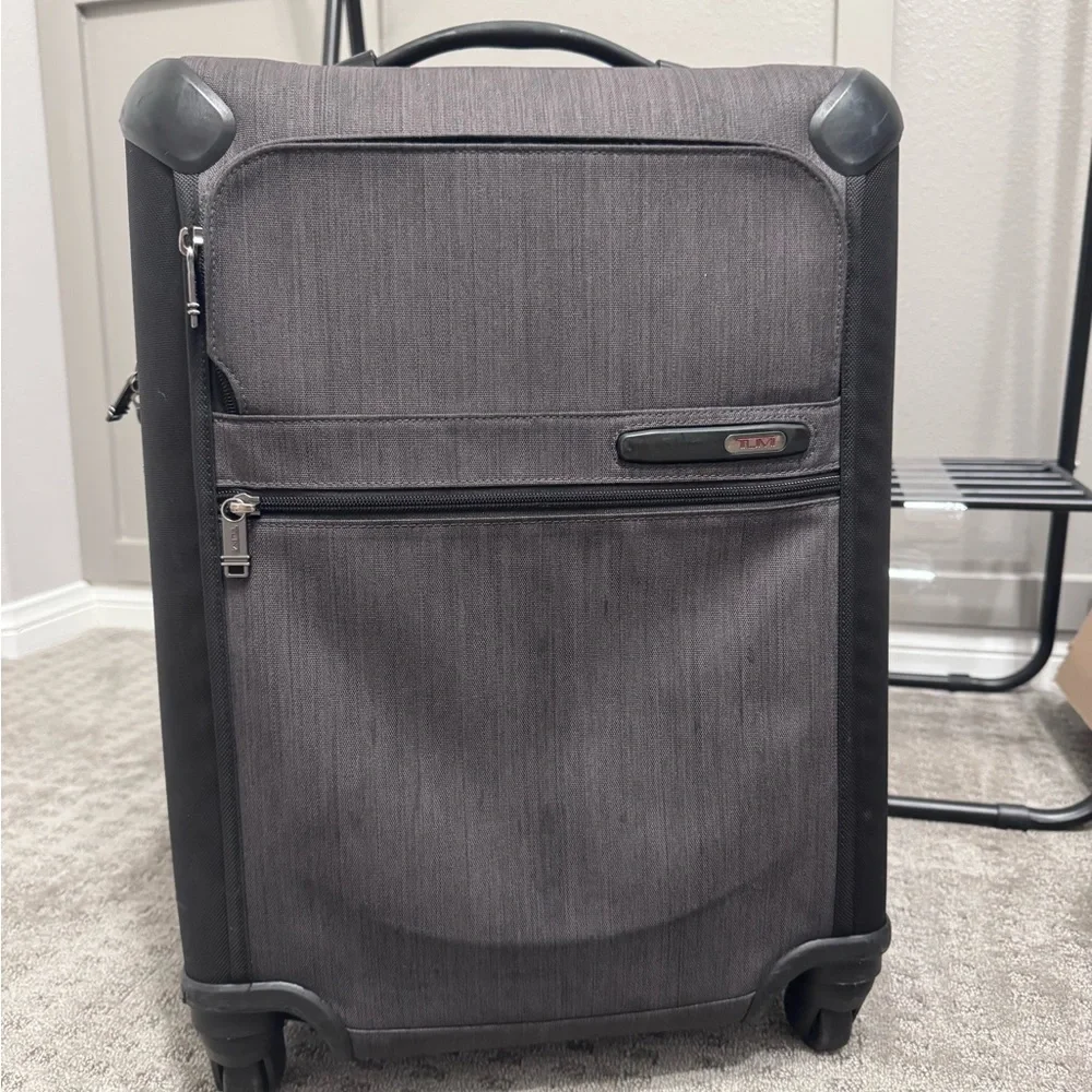 Tumi Gen 4.2 Short Trip Expandable 4 Wheel Packing Case Continental